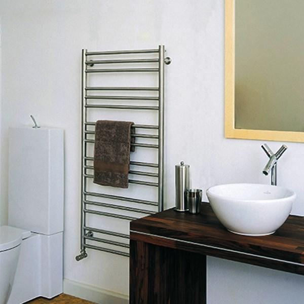 Strømberg Sorano el-håndklædetørrer - 50x58 cm - Rustfrit stål Strømberg Sorano el-håndklædetørrer - 50x58 cm - Rustfrit stål