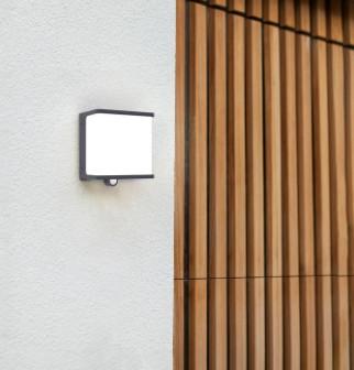 Lutec Doblo M Solar udendørs væglampe m/solceller og sensor - Grå Lutec Doblo M Solar udendørs væglampe m/solceller og sensor - Grå