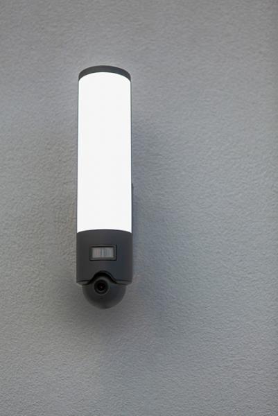 Lutec Security Elara udend&oslash;rslampe m/kamera, lyd og sensor - M&oslash;rkegr&aring;